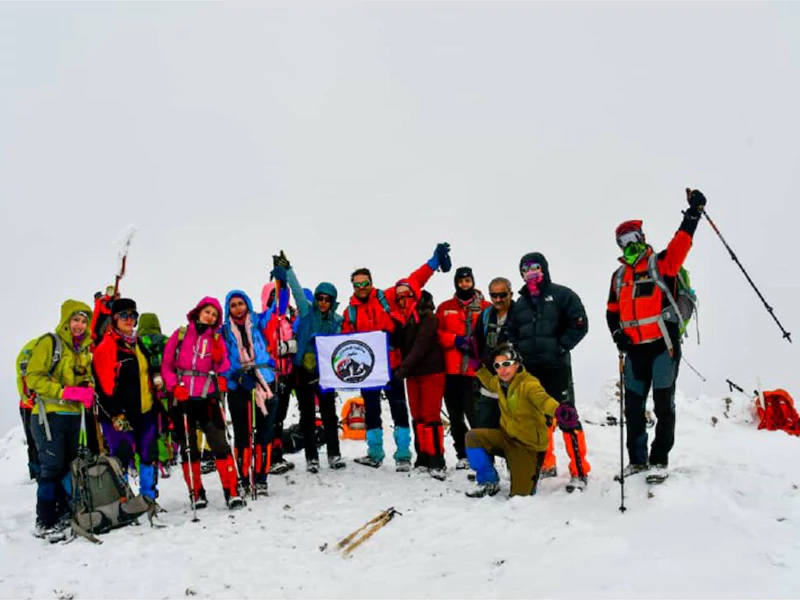 باشگاه کوهنوردی ماهین - کوهنوردی ایمن و اصولی قله شاهوار